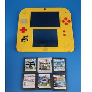 Nintendo 2DS Super Mario Maker Edition + 6 DS-3DS Games Lot